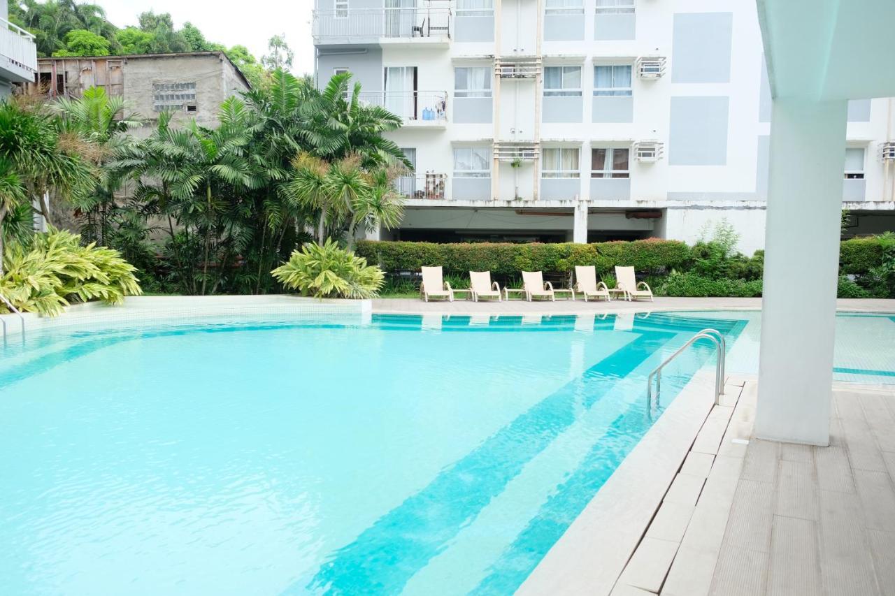 2-Bedroom Boutique City Condo - Newly Renovated! セブ市 エクステリア 写真