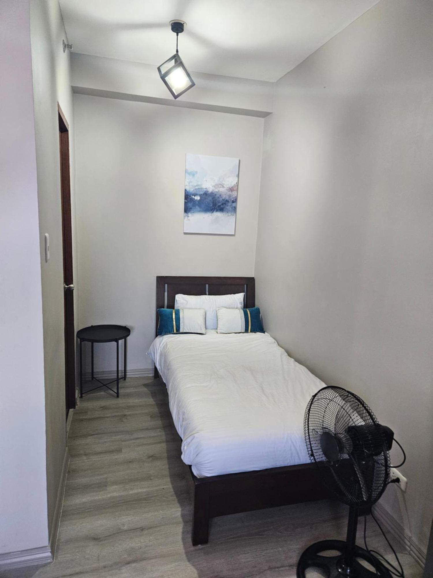 2-Bedroom Boutique City Condo - Newly Renovated! セブ市 エクステリア 写真